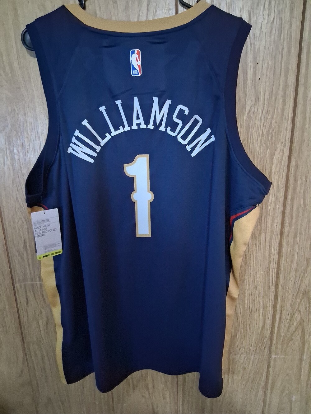 Mystery Sports Card With Zion Williamson New Orleans Pelicans XXL Icon Jersey